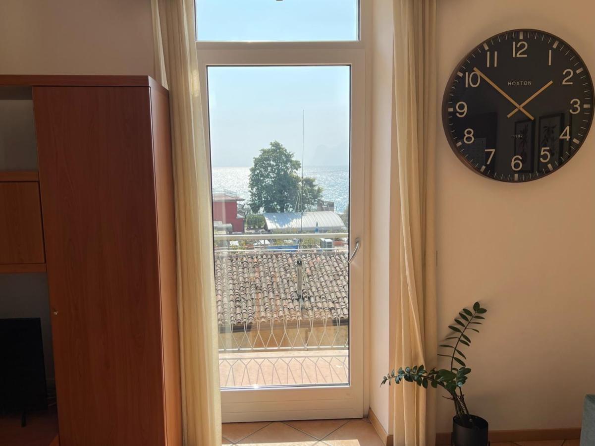 Appartamenti Baia Azzurra 3. Torbole Sul Garda Luaran gambar