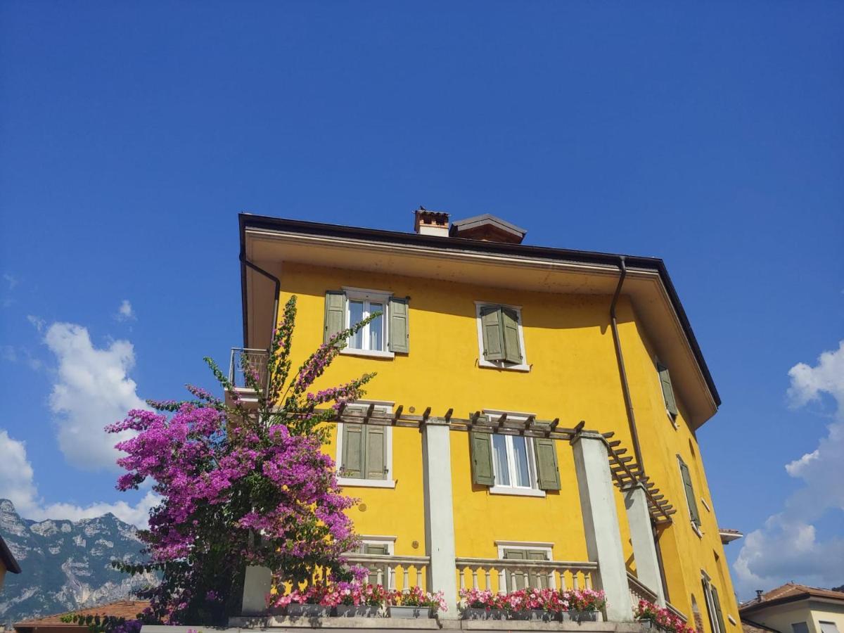 Appartamenti Baia Azzurra 3. Torbole Sul Garda Luaran gambar